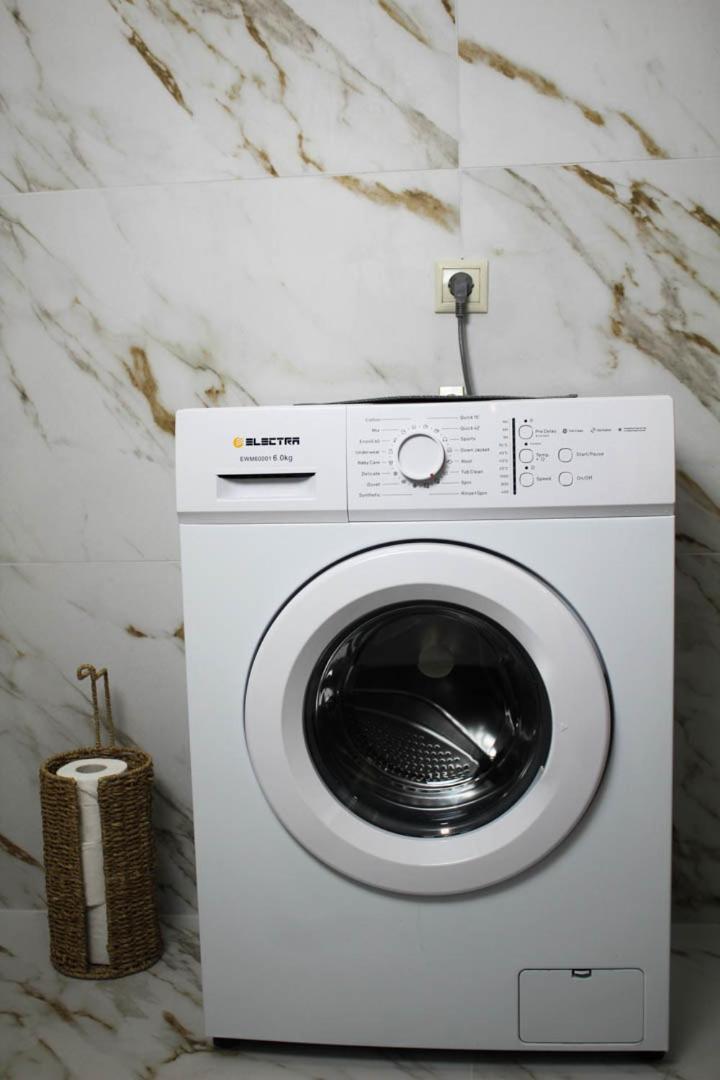 Down Town Luxurious Apartments 4 알렉산드로폴리스 외부 사진