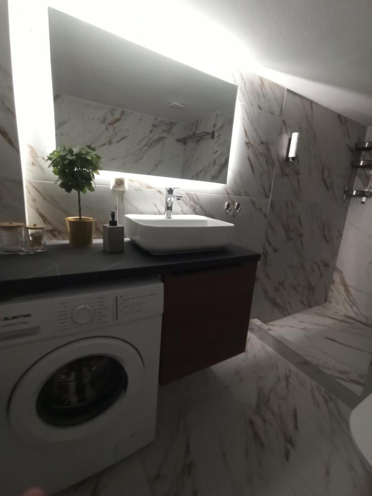 Down Town Luxurious Apartments 4 알렉산드로폴리스 외부 사진