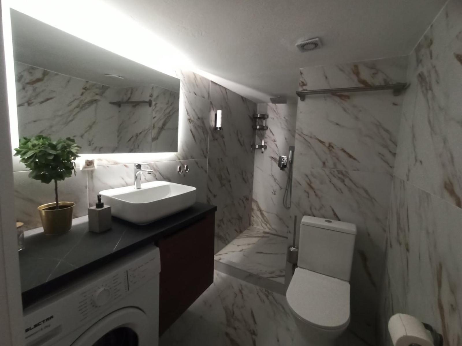 Down Town Luxurious Apartments 4 알렉산드로폴리스 외부 사진